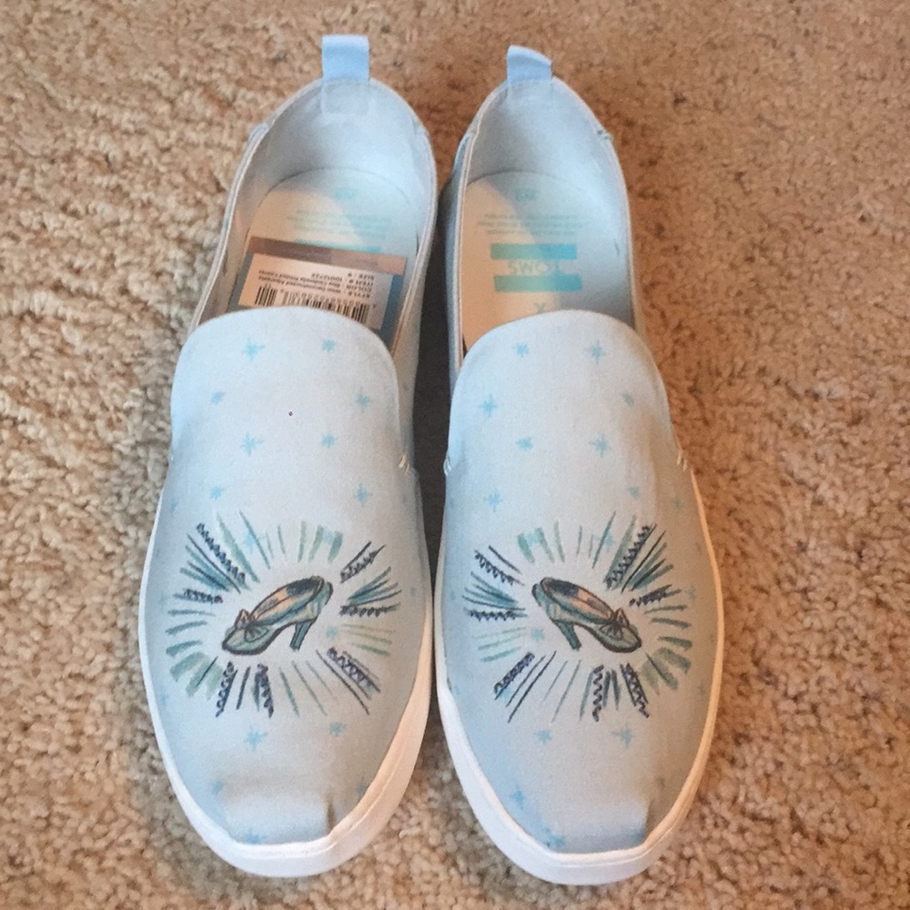 Brand new Cinderella Toms size 9